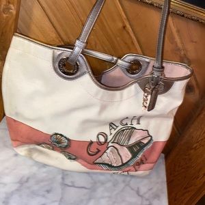 Coach shell summer handbag